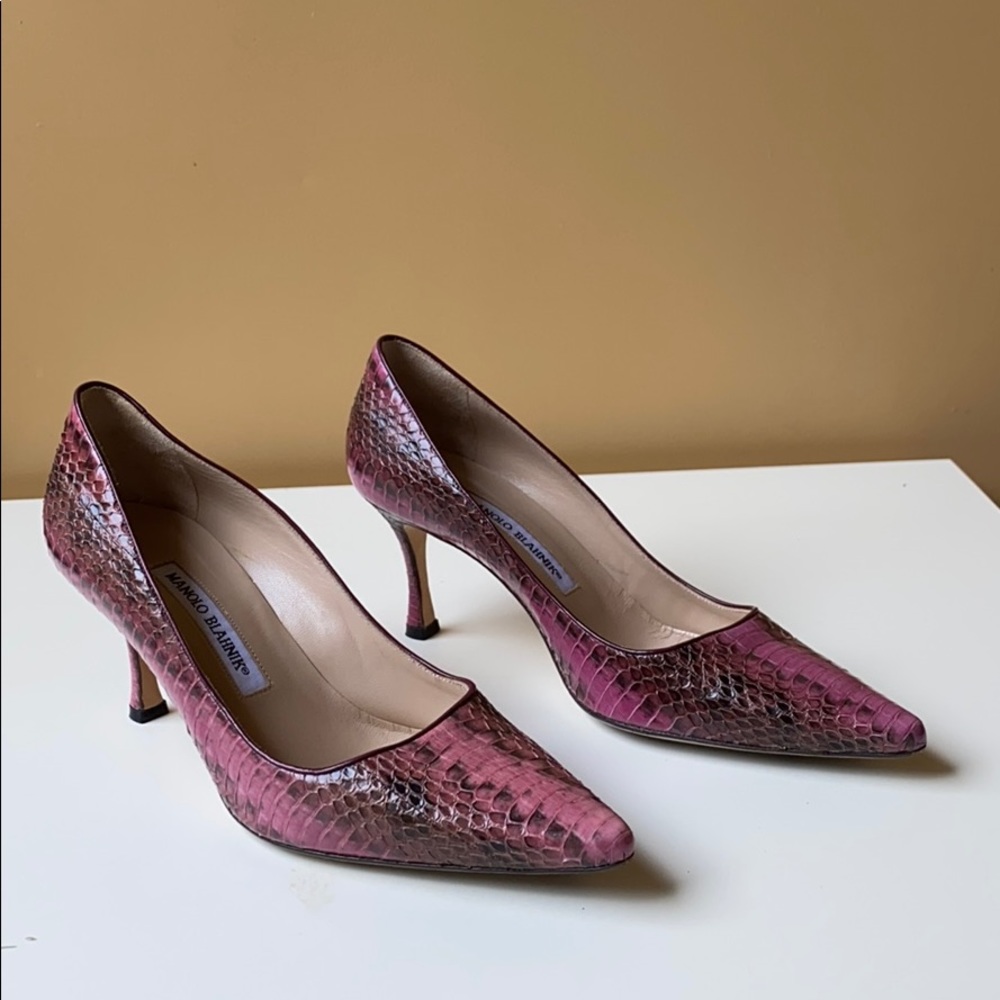 Manolo Blahnik Pink Python Heels. - image 4